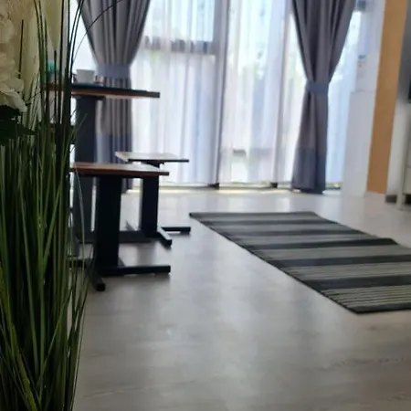 Apartmán Pomiculturii 5 - Spacious 1br With Balcony