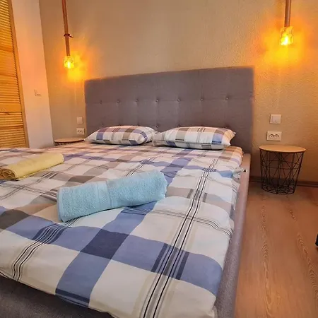 Pomiculturii 5 - Spacious 1br With Balcony Apartmán *