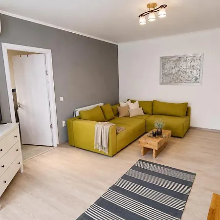 アパート Pomiculturii 5 - Spacious 1br With Balcony ティミショアラ