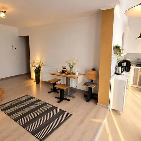 Pomiculturii 5 - Spacious 1br With Balcony